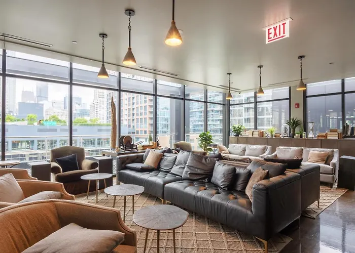 River North 1br W Gym Lounge Roof Nr Riverwalk Chi-895 Apartment