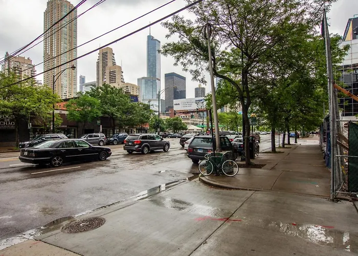River North 1br W Gym Lounge Roof Nr Riverwalk Chi-895 Chicago