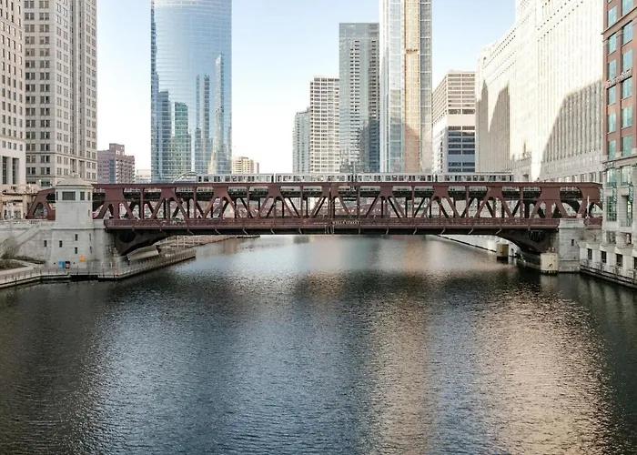 Apartment River North 1br W Gym Lounge Roof Nr Riverwalk Chi-895